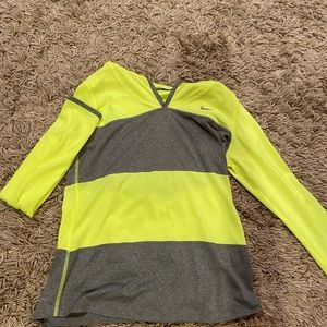Nike running top NWT
